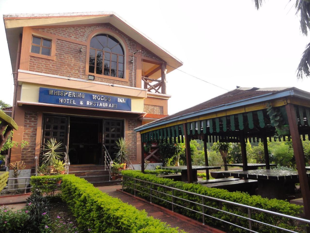 Whispering Woods Inn Болпур Екстериор снимка